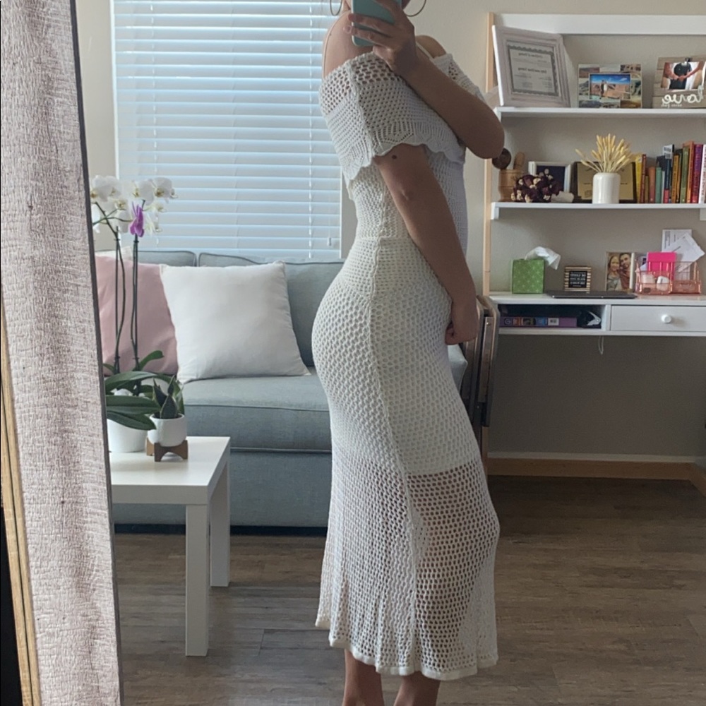 Crochet white dress. Small , perfect for a beach day .